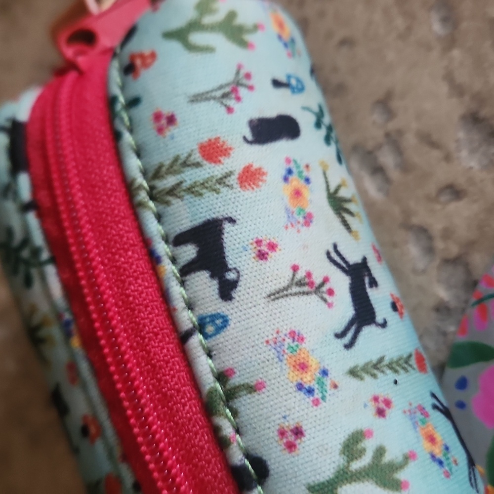 Colorful 'I Love My Dog' Gift Set - Picture 6 of 12
